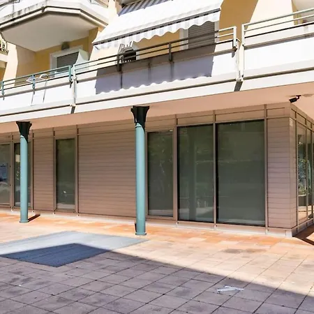 Centrale Vicino Spiagge E Ciclabile + Box-auto ! Apartment Arma di Taggia